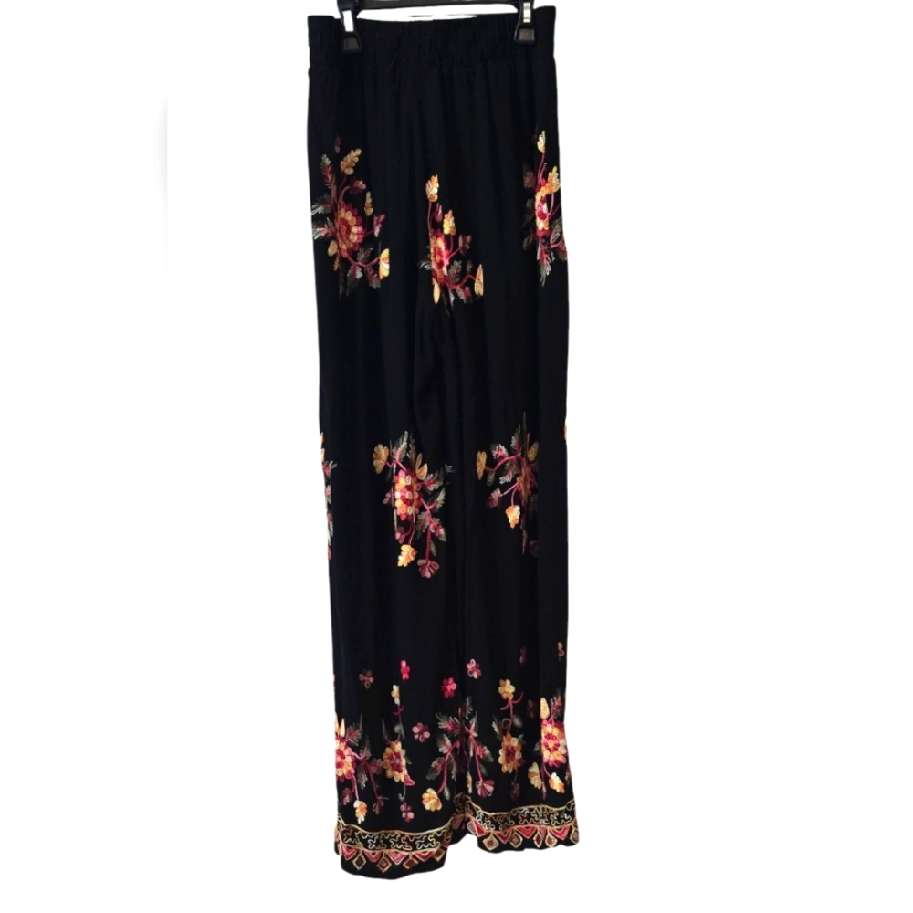 Liv Los Angeles Embroidered Floral Black Wide Leg Pants Size M